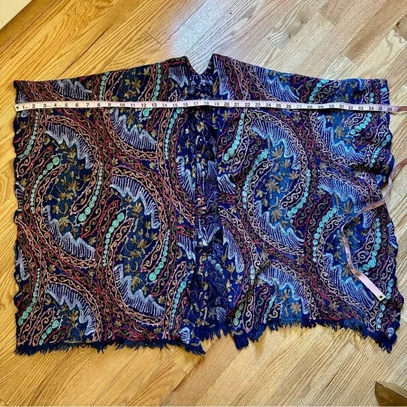 Anu 100% wool embroidered shawl poncho kimono wrap artsy colorful boho bohemian - Picture 4 of 8